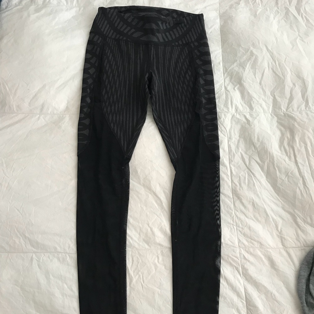 Alo Leggings